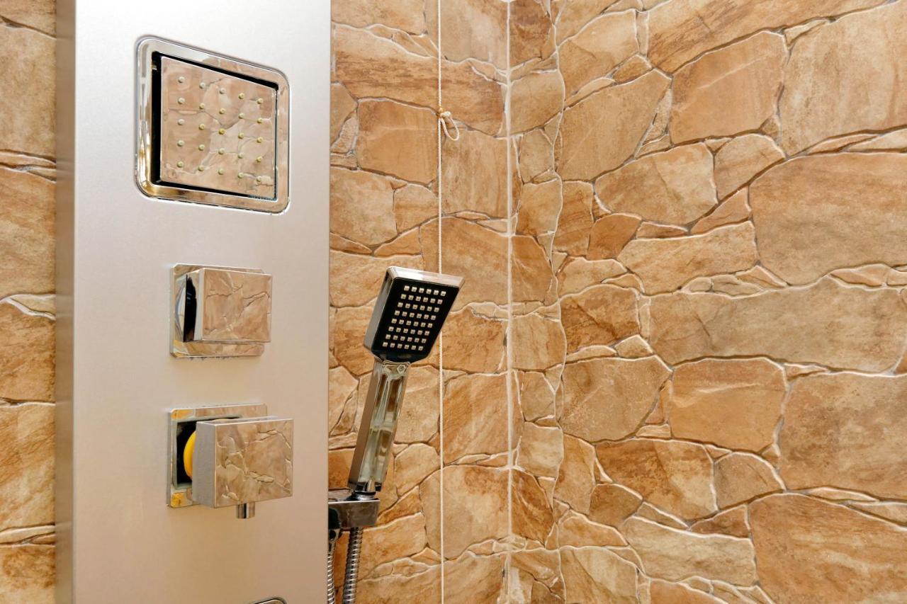 Apartmán Luxury Domus Amadeus Řím Exteriér fotografie